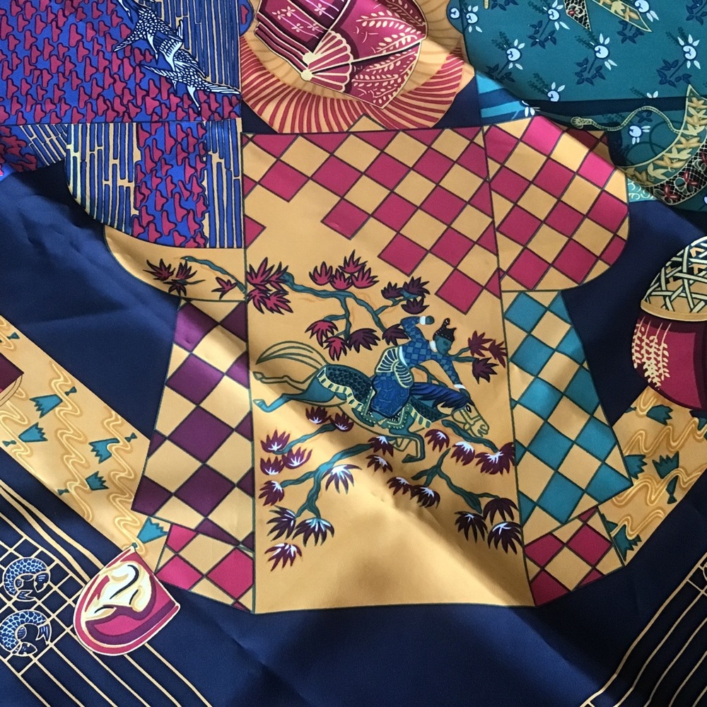HERMES Kimonos et Inros Anne Faivre Black 90 Silk Scarf Asian Japanese RARE‎ - Picture 7 of 8